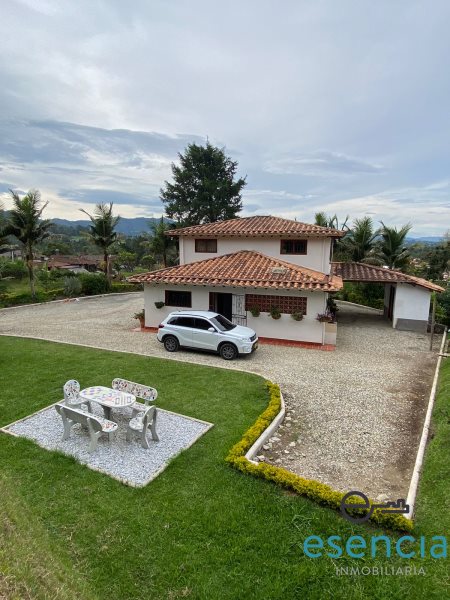 Casa-Finca en Arriendo en Llano Grande